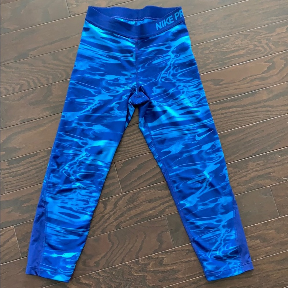 Nike pro blue spandex cropped leggings